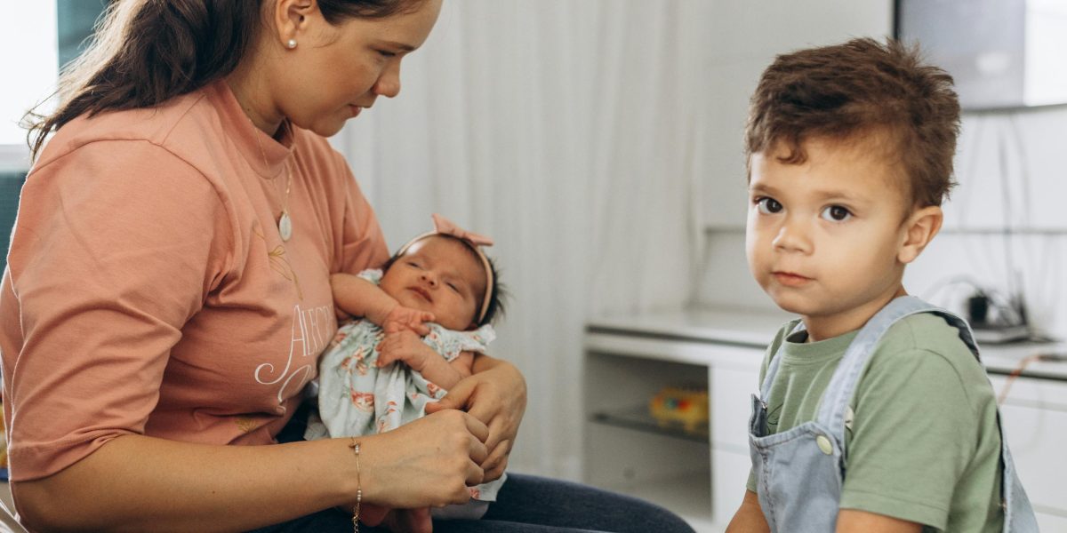 How a Therapist for Postpartum Depression Helps You Heal and Reconnect
