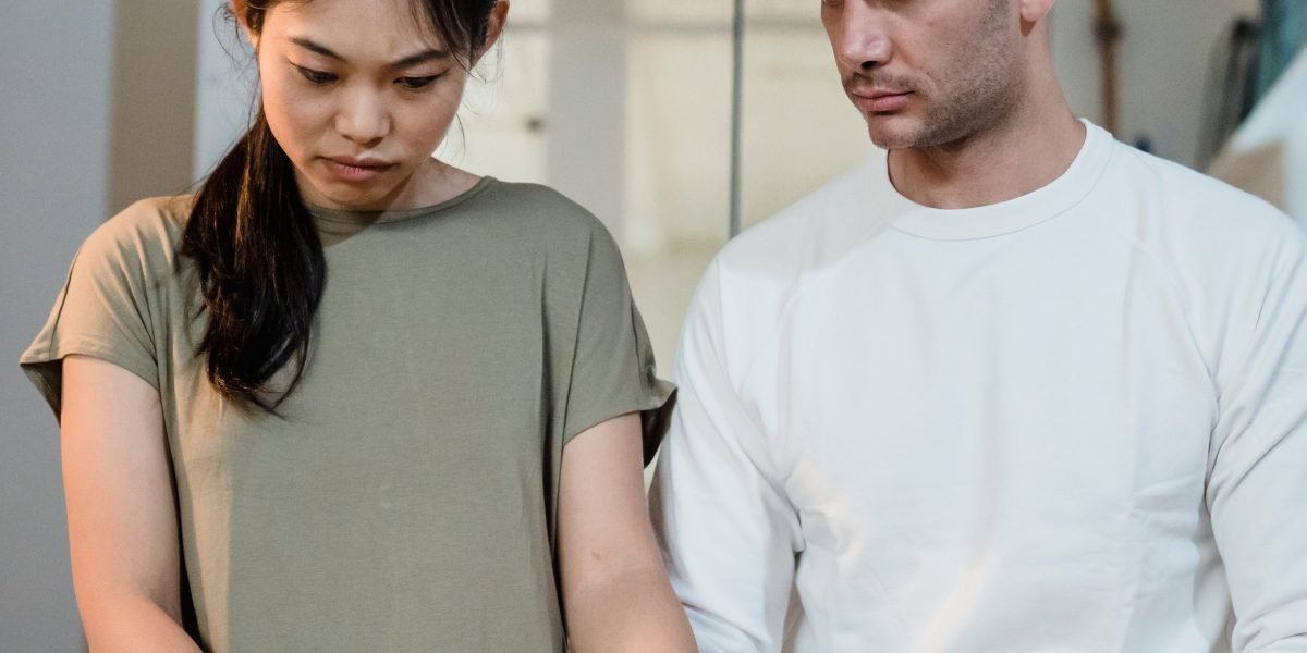 This guide explains what dysfunctional family dynamics are, why they matter, and how family therapy can create safer, healthier relationships. It defines common...
